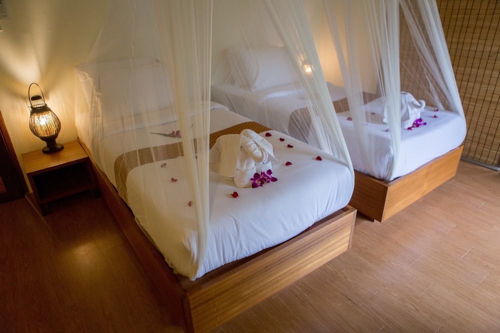Anurak Community Lodge Phanom Bagian luar foto